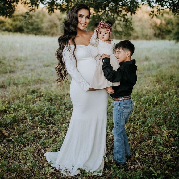 Meet your Posher, Yareli - Picture 1 of 1